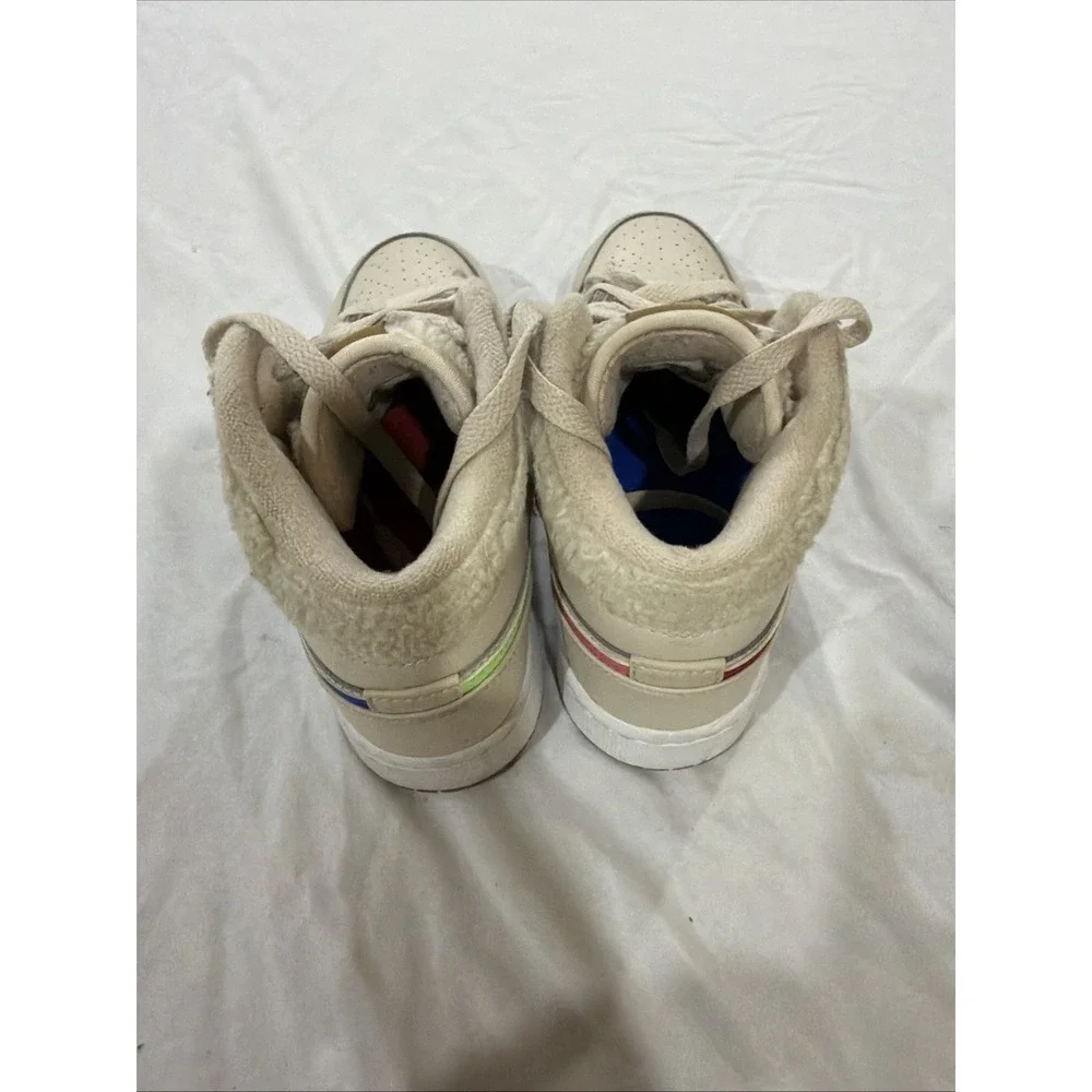 Nike Air‎ Jordan 1 Mid GS Fleece Beige Youth Size 4Y DO2207-264 - Picture 12 of 13